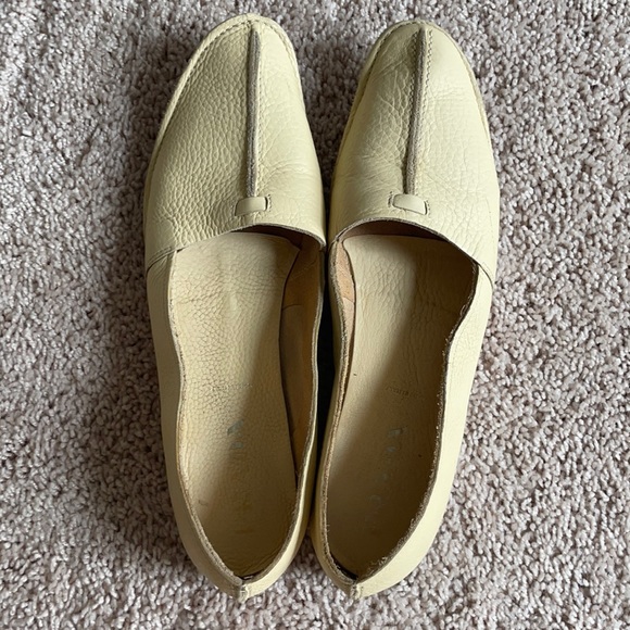 Butter Yellow Prada Flats - Picture 1 of 10